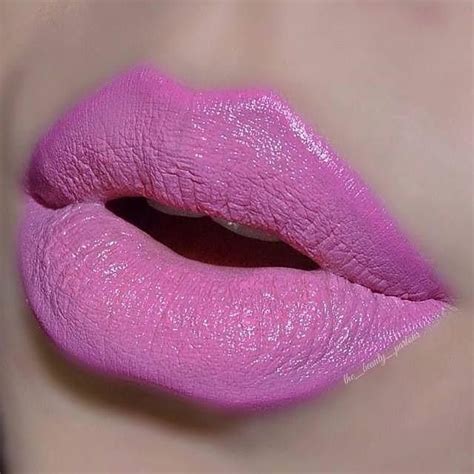 nyx bubblegum pink lipstick.